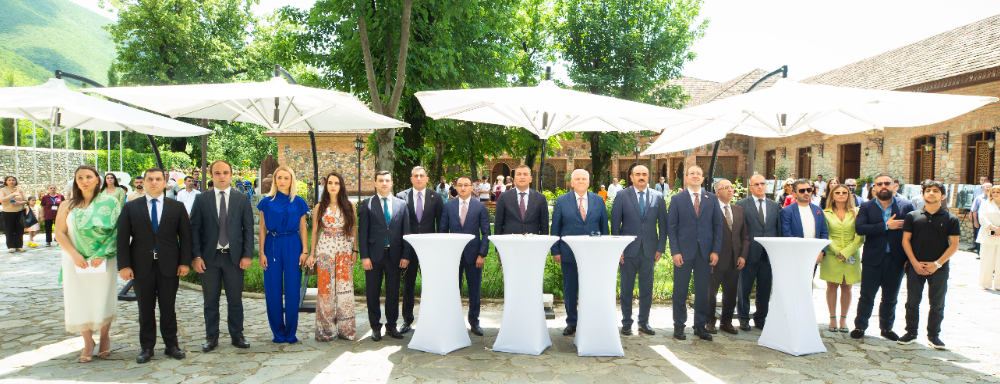 ABAD held an exhibition dedicated to the 100th anniversary of Heydar Aliyev